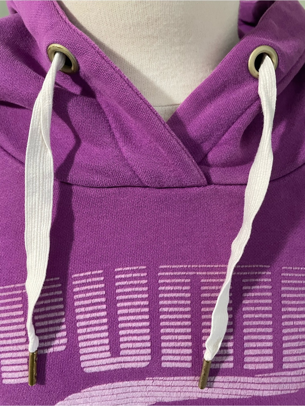 Puma Purple Graphic Logo Hoodie - White Drawstrings - Women's Medium - Picture 5 of 15